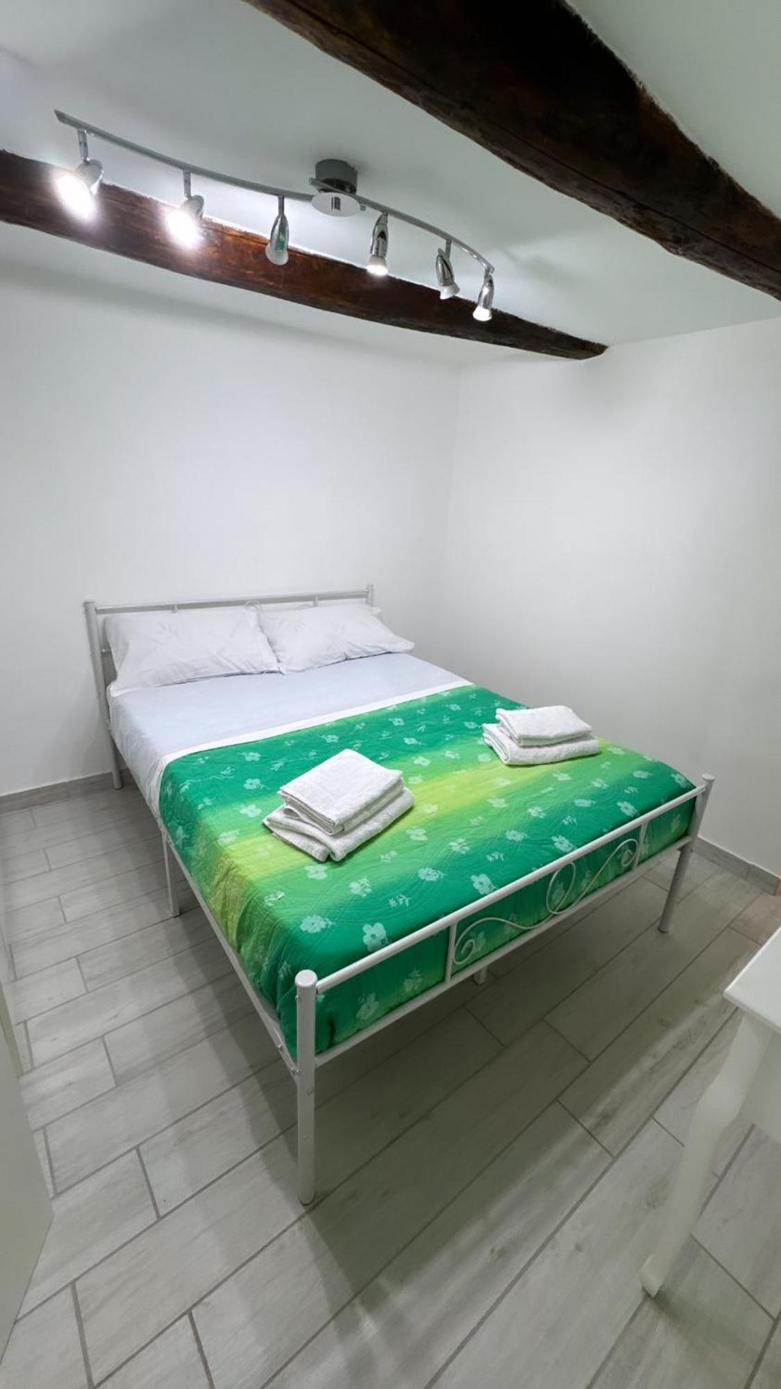 Casa Dolce Casa Apartment Наполи Екстериор снимка